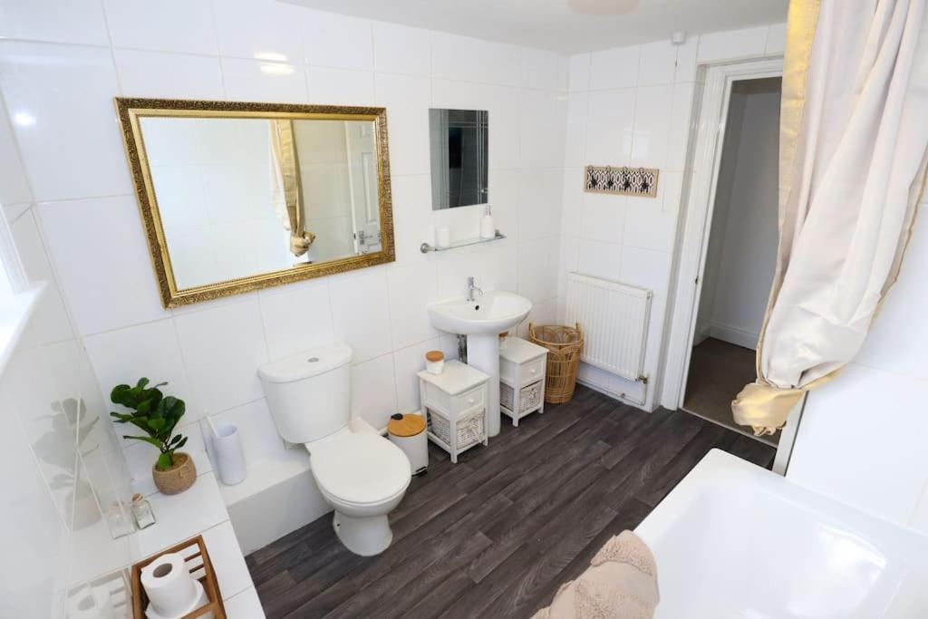 New Sunset Square Eastbourne 2 Bed Apartment, Long Stay Welcome Dış mekan fotoğraf